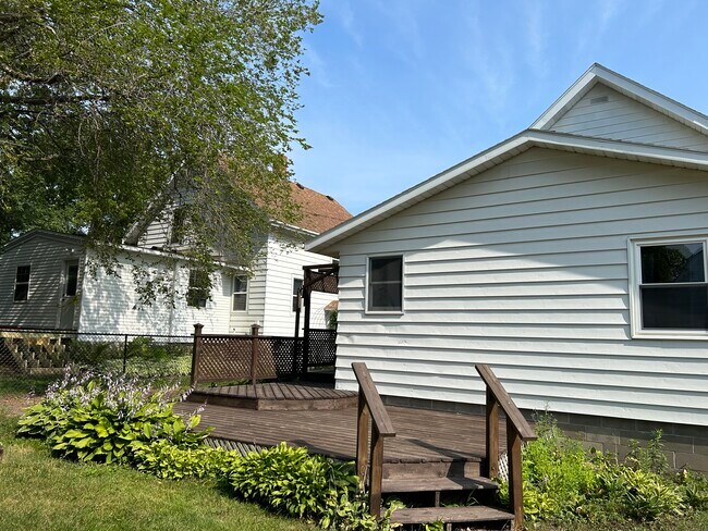 Back deck - 9 1st St SE