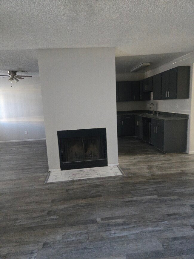 Building Photo - 6229 Yerba Ln