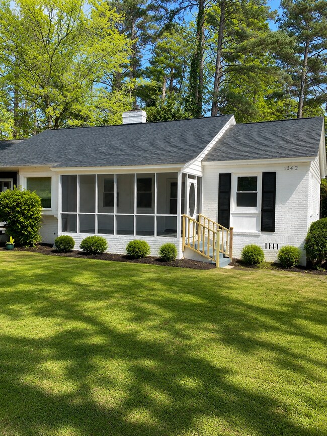 Building Photo - 5123 Kilbourne Rd