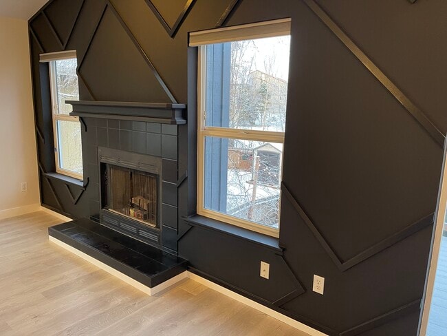 Fireplace - 9755 Newhaven Loop