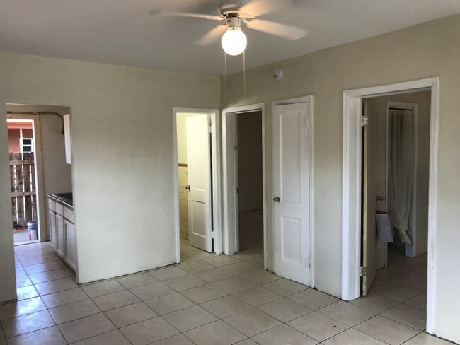 Photo - Nice 2-1 house