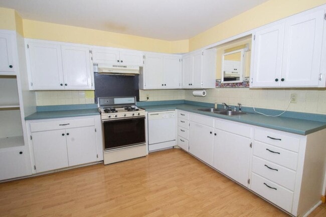 Foto del edificio - 517 E 2nd St