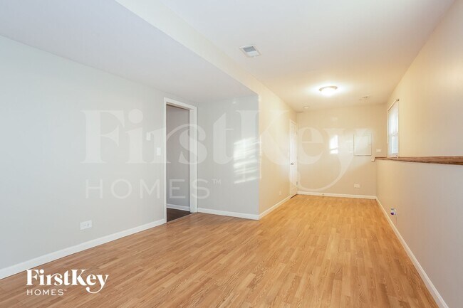 Foto del edificio - 565 Franklin Ave