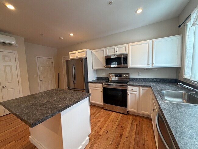 Foto del edificio - 160 Summer St