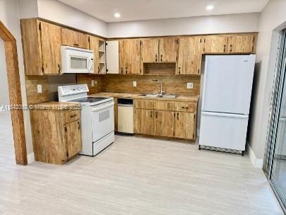 Building Photo - 3931 SW 51st St
