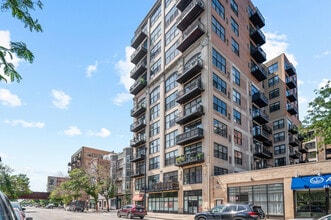 Building Photo - 1516 S Wabash Ave