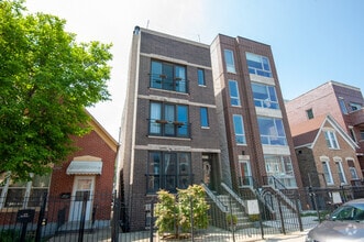 Building Photo - 2427 W Augusta Blvd