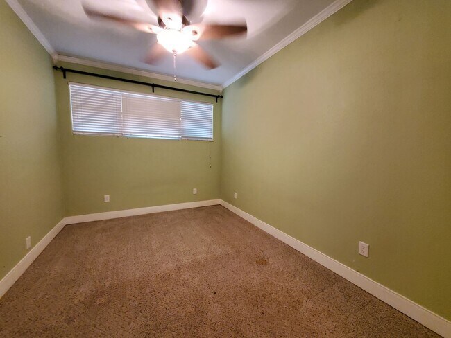 Foto del edificio - Cute 3 bedroom 2 bath Home Near the GFAFB!!!