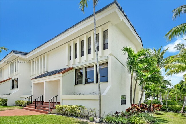 Building Photo - 10090 Bay Harbor Terrace