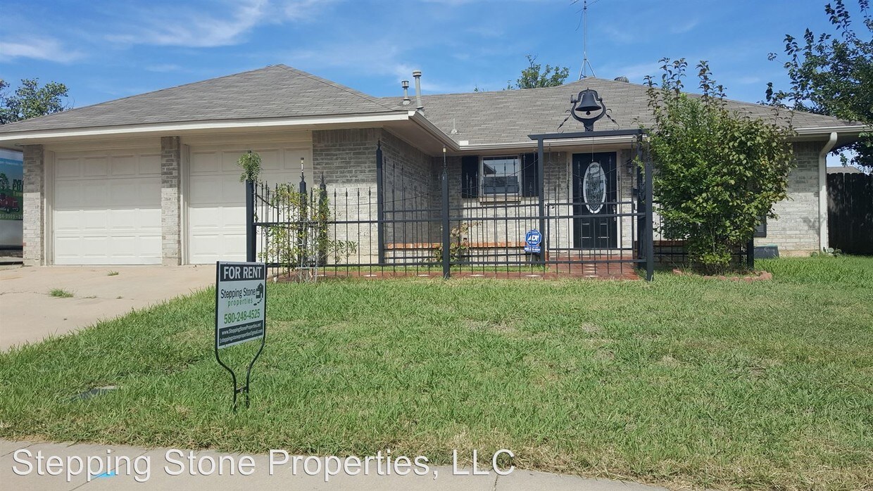 Primary Photo - 5205 NW Sherwood Dr