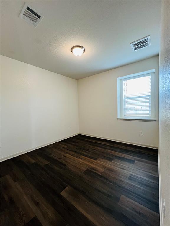 Building Photo - 16901 Aventura Ave