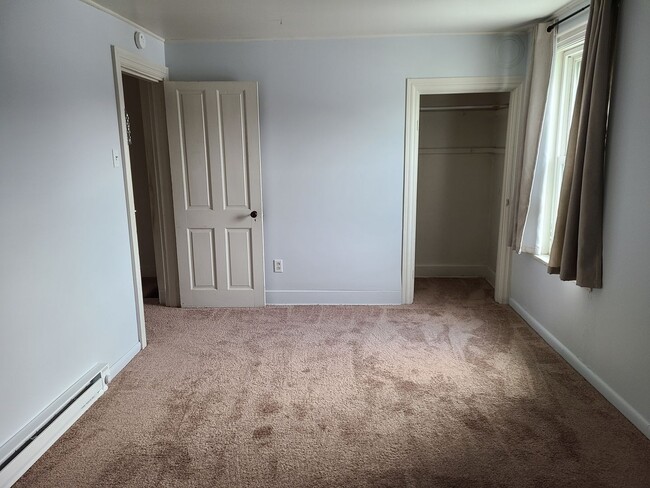 Building Photo - 2 story apartment