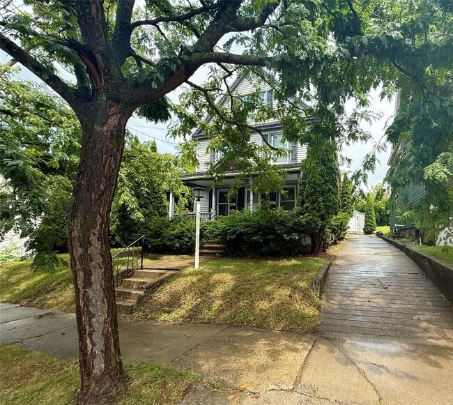 Building Photo - 143 Harrison St