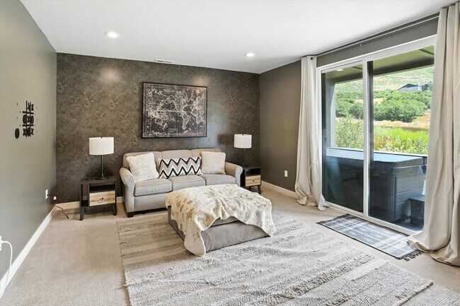 Foto del edificio - 12864 N Belaview Wy