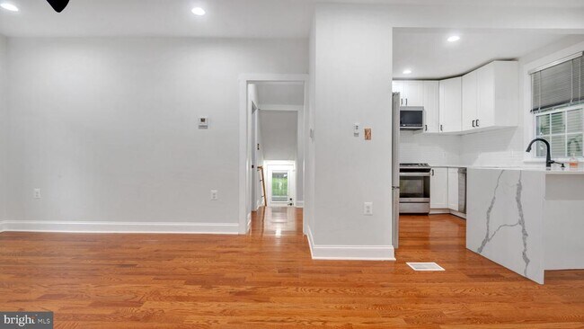 Foto del edificio - 3717 36th St