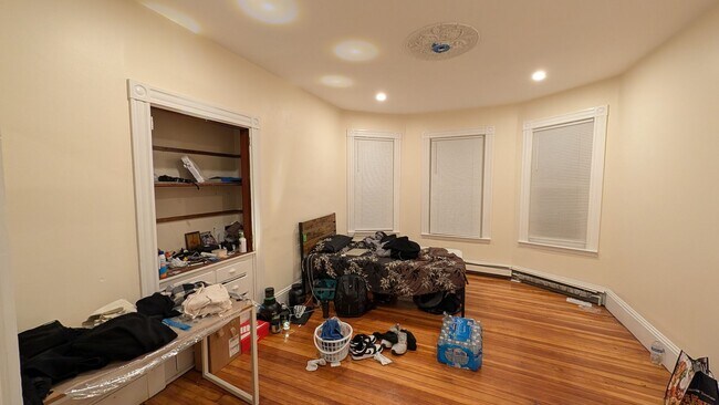 Building Photo - 64 Fisher Ave