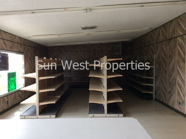 Foto del edificio - 3011 Bloomfield Hwy