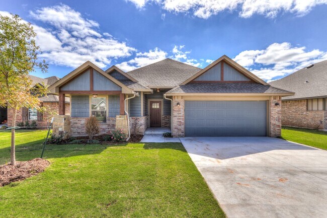 Photo - NEWER HOME IN MUSTANG SCHOOL DISTRICT AVAI...