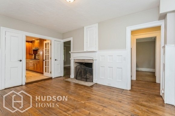 Foto del edificio - 118 Weston Rd