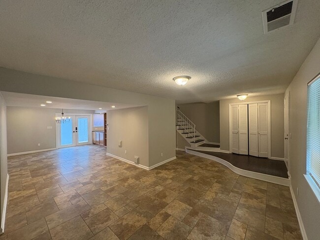 Foto del edificio - Four Bedroom Townhome Available Now