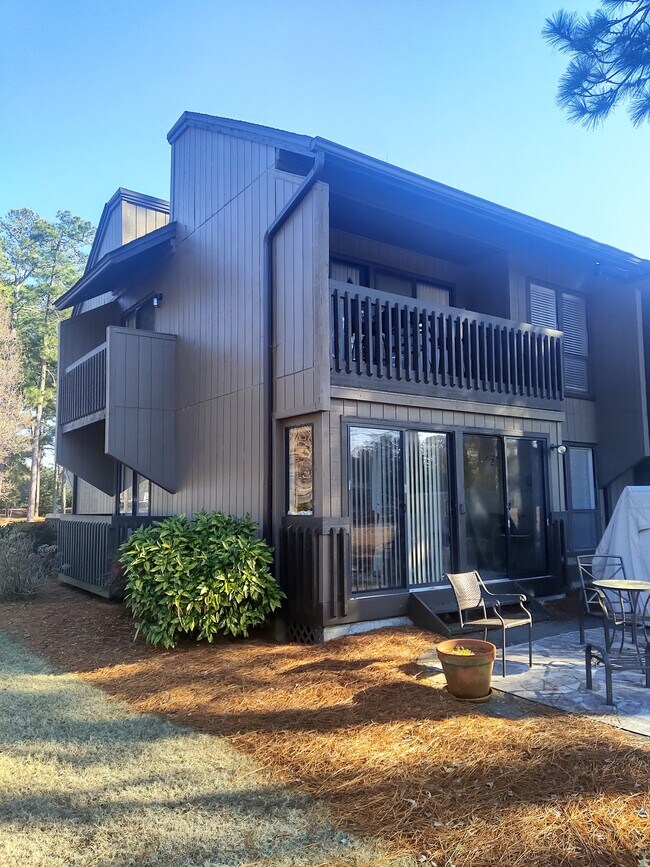 10 Pine Tree Rd Unit 200, Pinehurst, NC 28374 Condo for Rent in