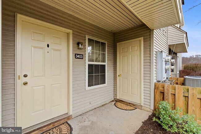 Foto del edificio - 3403 Waltham Ct
