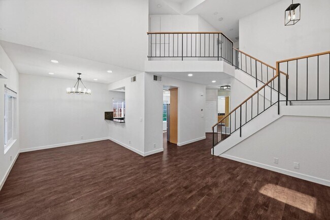 Foto del edificio - 1286 Crestpoint Dr