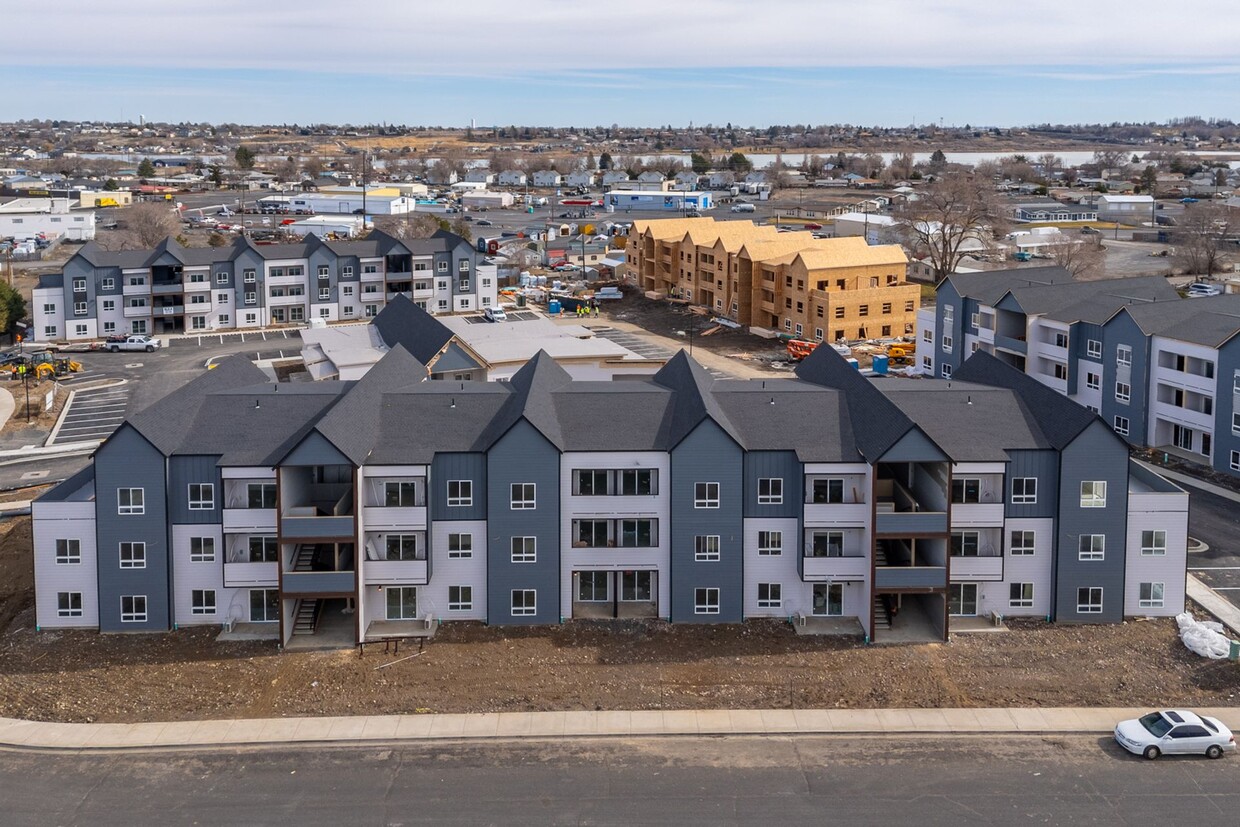 Primary Photo - Now Leasing Building A & C