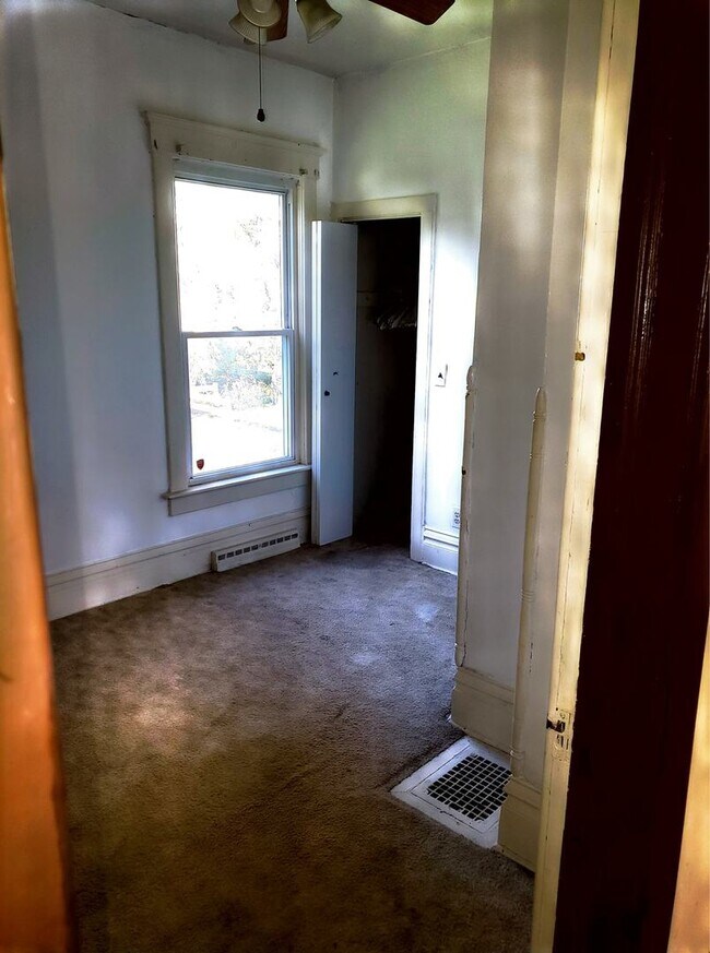 Foto del edificio - 2306 Hermon Ave