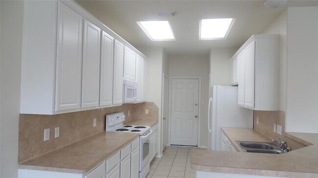 Foto del edificio - 17614 Kennesaw Mountain Ln