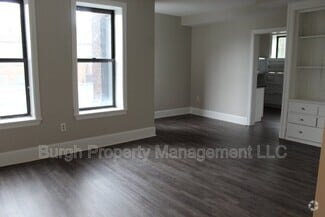 Building Photo - 1009 Penn Ave