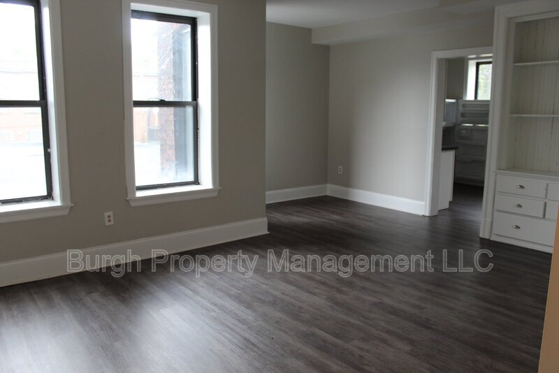 Primary Photo - 1009 Penn Ave