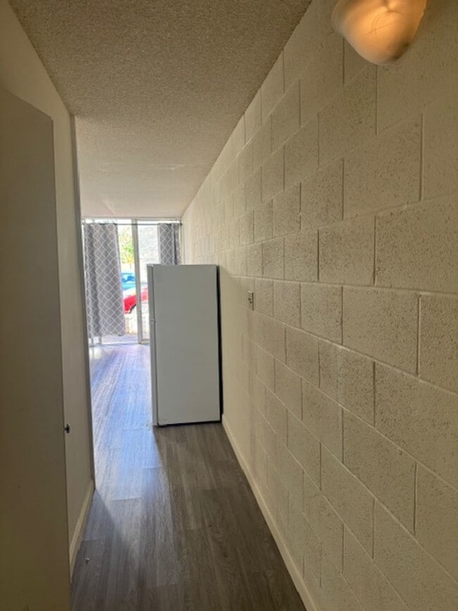 Photo - Likini West Studio Unit. Salt Lake Neighbo... House