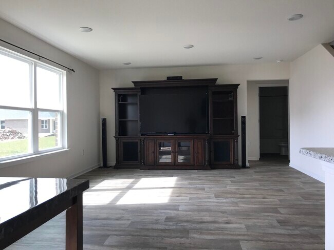 Foto del edificio - 839 Moorhen Wy