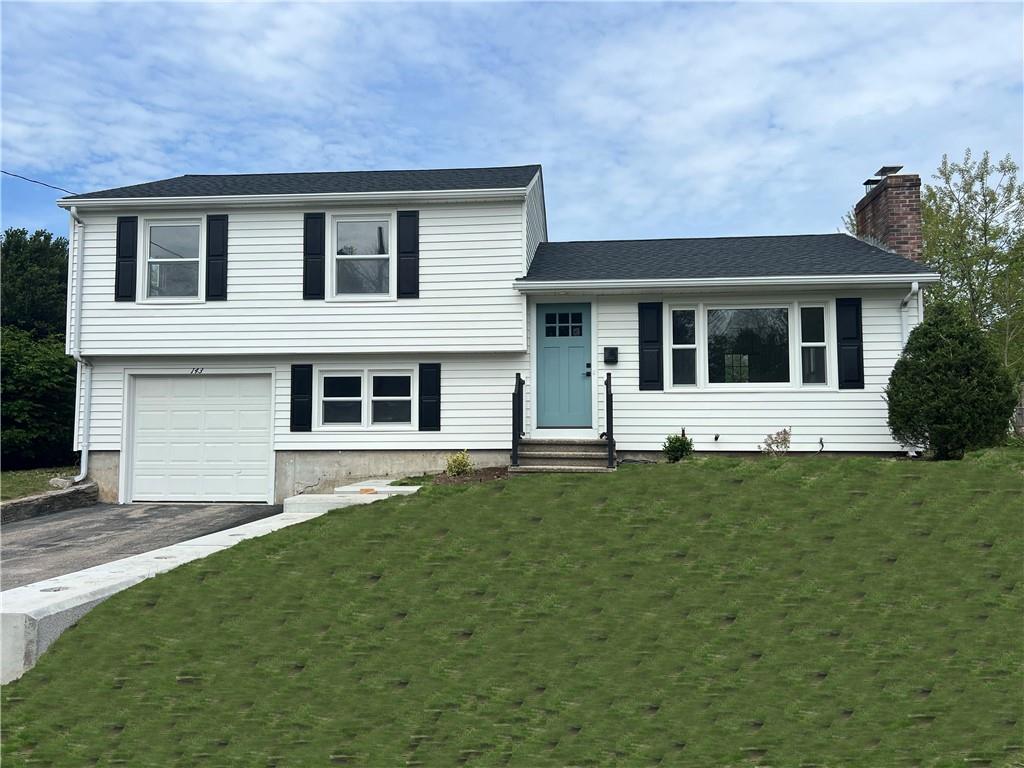 Foto principal - 143 Greenmeadow Cir