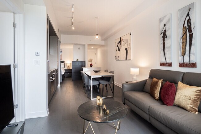 Photo du bâtiment - 1080 Rue Stanley