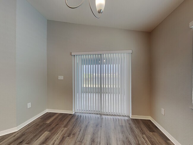 Building Photo - 5240 Wood Thrush Way