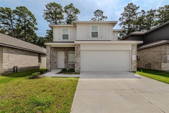 Foto del edificio - 24106 Juniper Hts Dr