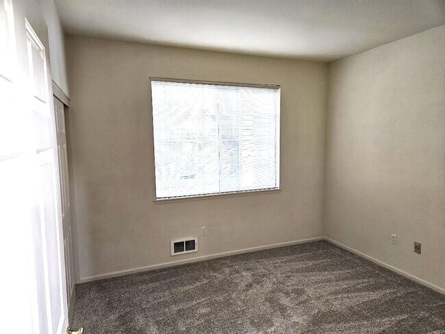 Foto del edificio - 2101 Hastings Shore Ln