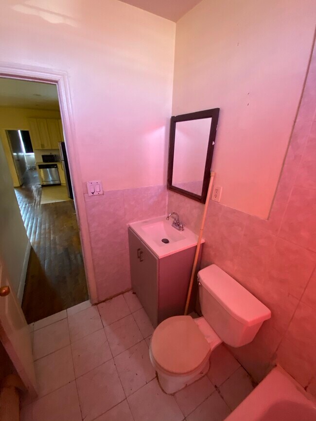 Full Bathroom - 699 Schenck Ave