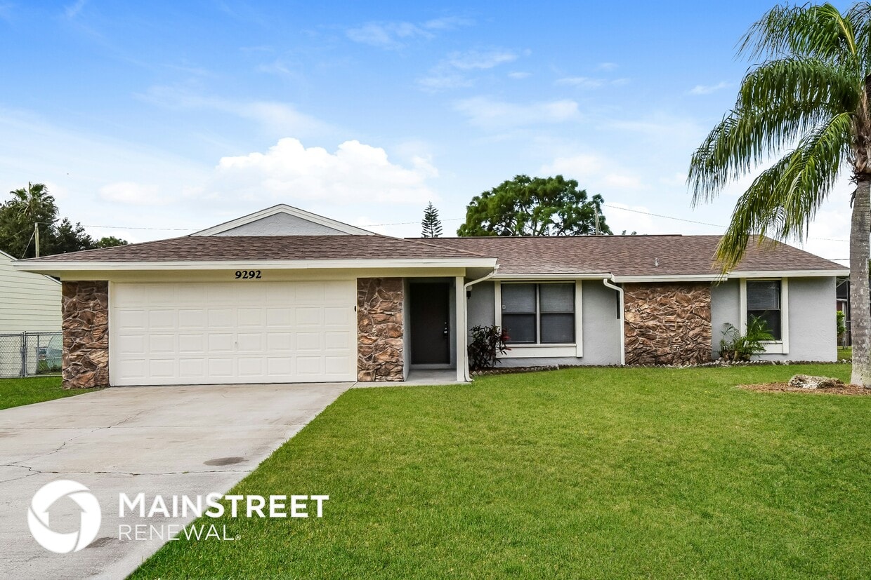 Primary Photo - 9292 Mooring Cir