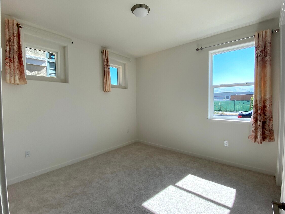 Bedroom - 2747 Interlude St