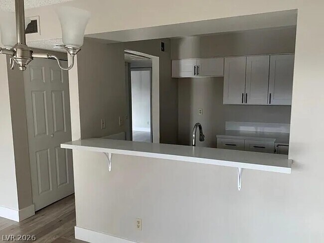 Building Photo - 1501 Living Desert Dr
