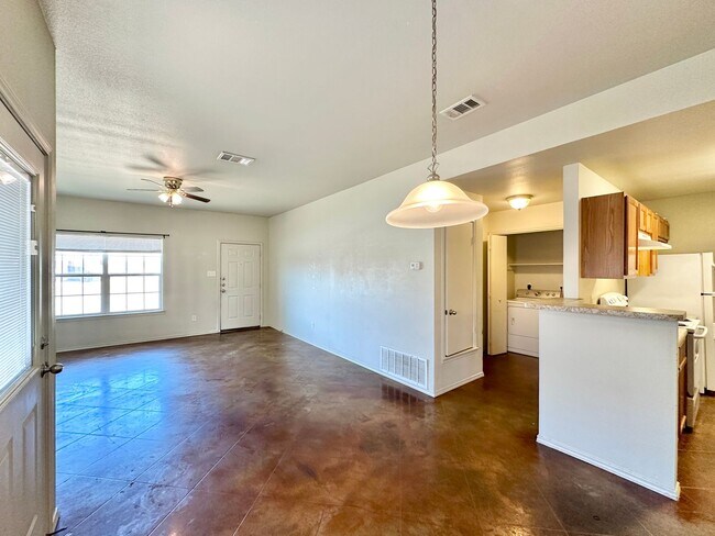 Foto del edificio - 6300 Temora Loop