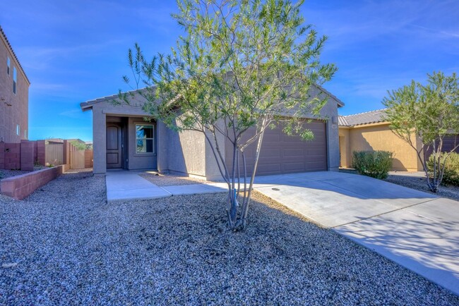 Foto del edificio - Nice 3 Bedroom Home in Madera Highlands