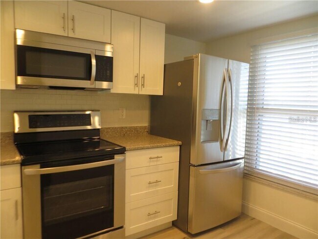 Foto del edificio - 121 Island Way