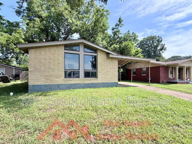 Building Photo - 2298 Dells Ave