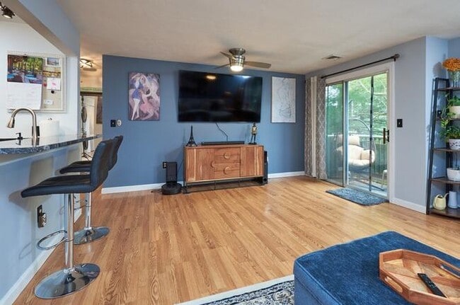 Building Photo - SkySail