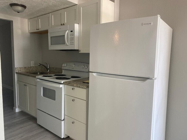 Photo - 403 14th Ave S Apartment