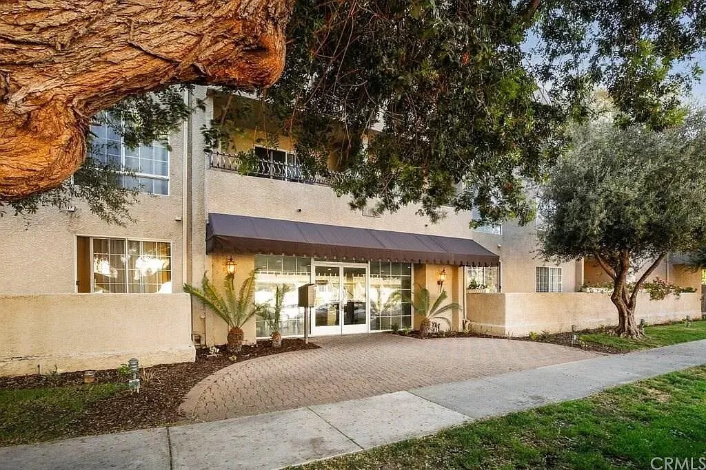 Foto principal - 4647 Willis Ave